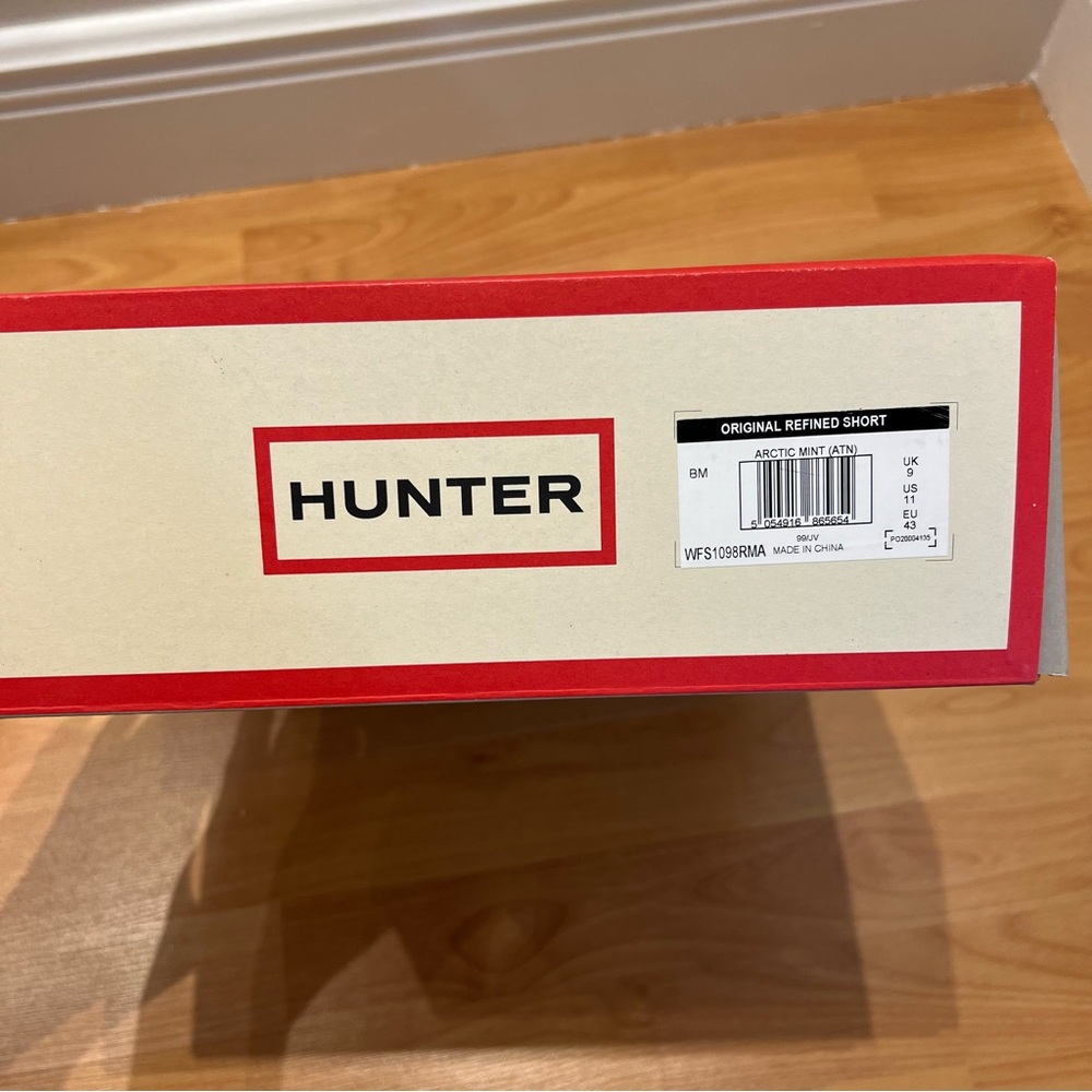 NEW Hunter Artic Mint Original Refined Short Rain Boots, Size 11 - Picture 3 of 7